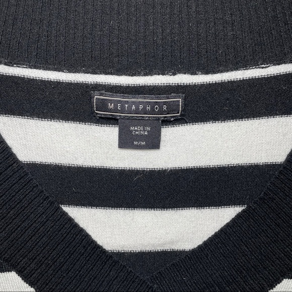 Metaphor black and white striped fitted sweater size medium - Picture 6 of 6